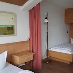 Am Schoenenberg