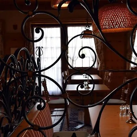 Am Schoenenberg Hotell