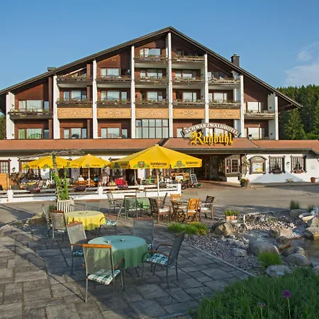 Hotel Am Schoenenberg 3*