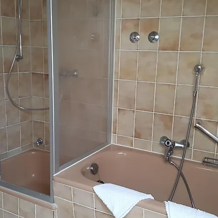 Hotel Am Schoenenberg 3*