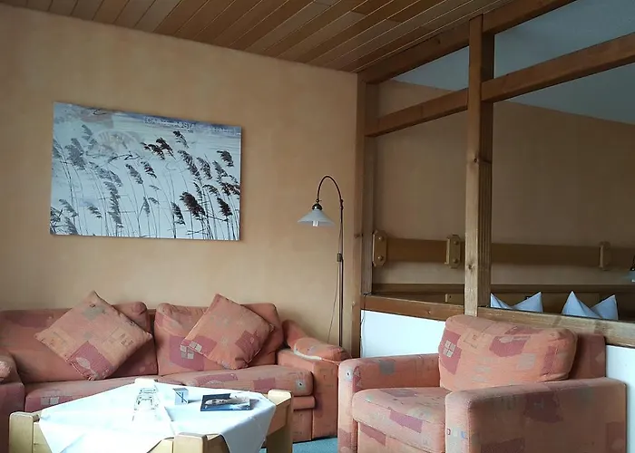 Hotel Am Schoenenberg 3*